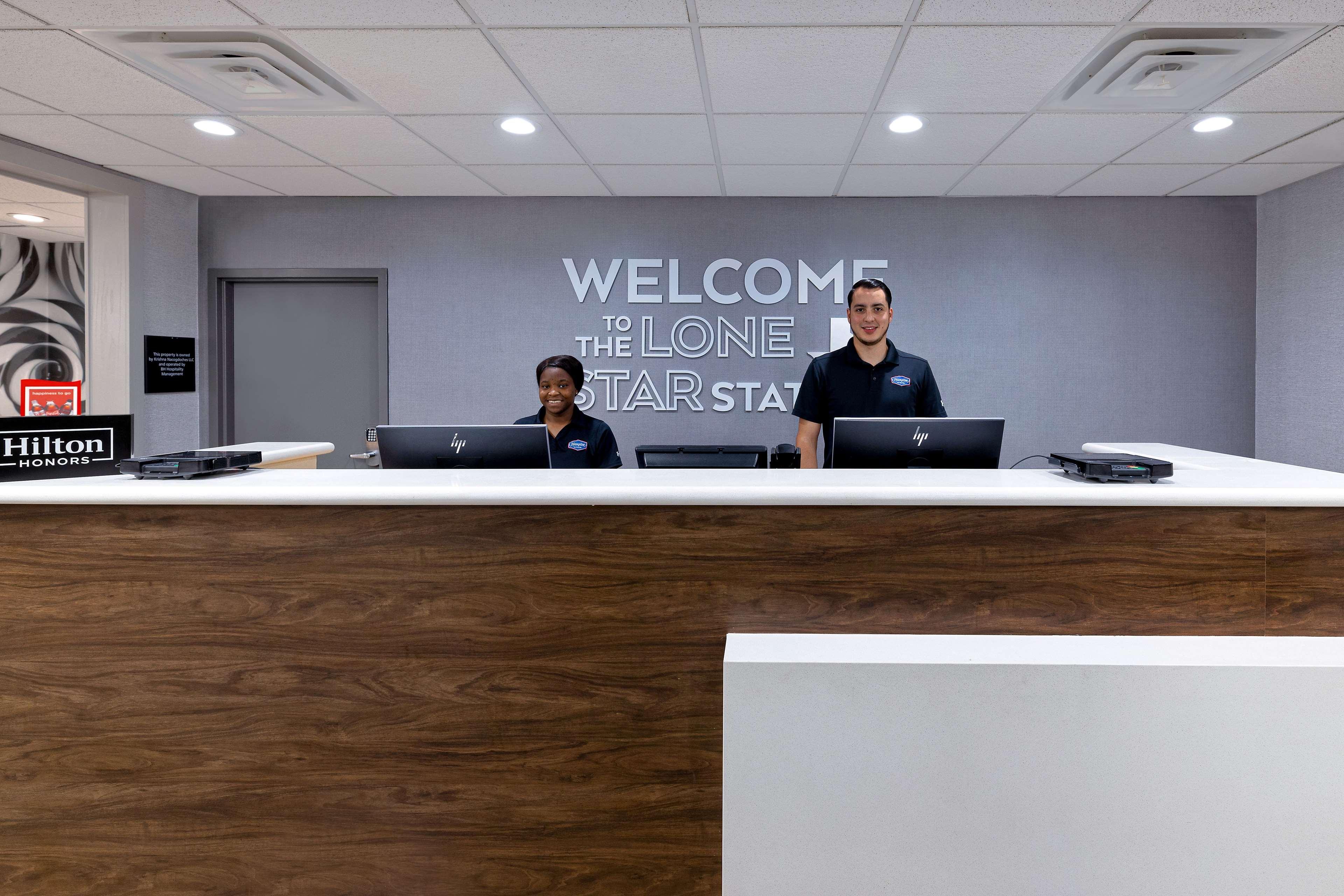 Hampton Inn & Suites Накодочес Екстериор снимка
